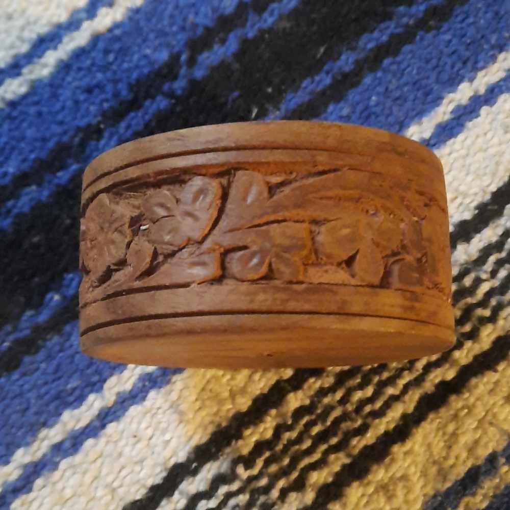 Wooden Hand Carved 3" Round Bowl. - Picture 1 of 4